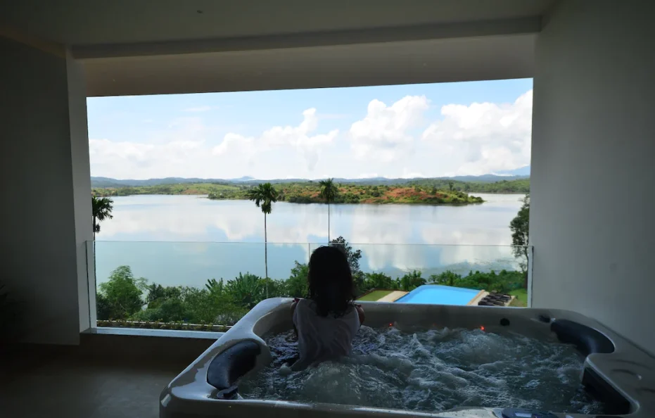 Executive Jacuzzi Suite