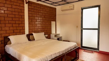 Lake View Deluxe Room